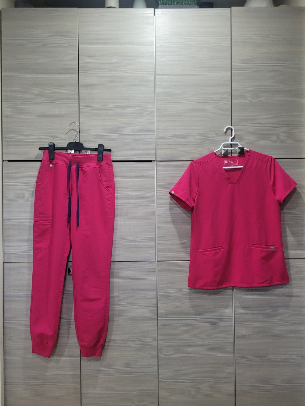 Figs Scrub Set in Ultra Rose,LIMITED EDITION,S/XS